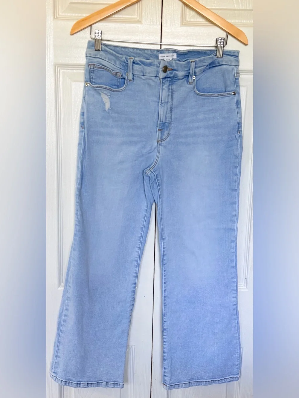 Good American Good Curve Crop Bootcut Jeans Light Wash Distressed Women’s 10/30